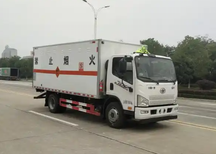 平顶山爆破器材运输车可以上高速吗？
